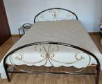 Bed smeedijzer, Huis en Inrichting, Slaapkamer | Bedden, Ophalen, Zo goed als nieuw