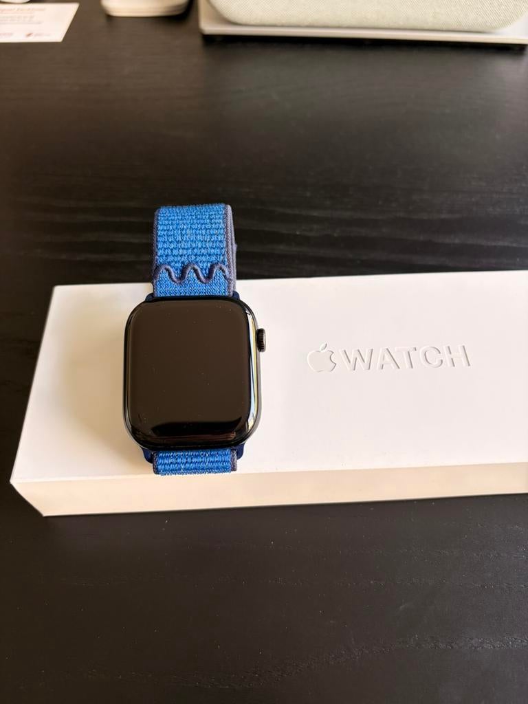 Apple Watch 11 46 mm zwart aluminium, Handtassen en Accessoires, Smartwatches, Ophalen, Conditie, Zo goed als nieuw, Blauw