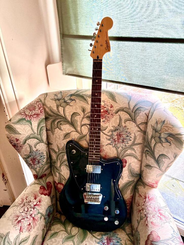 Squier Paranormal Toronado, Musique & Instruments, Instruments à corde | Guitares | Électriques, Comme neuf, Solid body, Autres marques