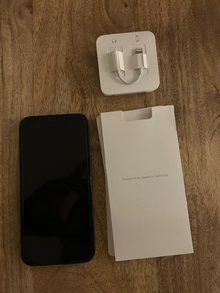 Iphone 12 64gb, Télécoms, Téléphonie mobile | Apple iPhone, Utilisé, 64 GB, Sans abonnement, Sans simlock, iPhone 12, Bleu, Enlèvement ou Envoi