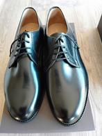 Schoenen Ambiorix, Enlèvement ou Envoi, Noir