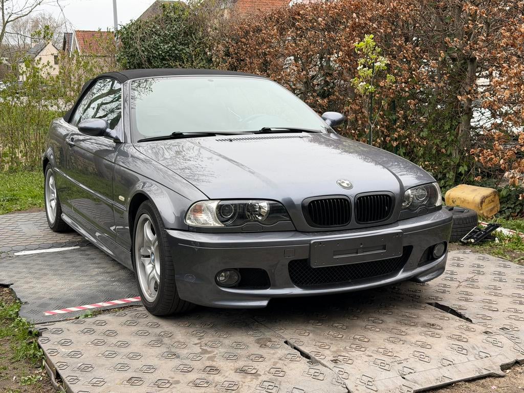 BMW E46 330Ci Cabrio M-pakket 2001 automaat, Auto's, BMW, Achterwielaandrijving, Zwart, Cabriolet, 170 kW
