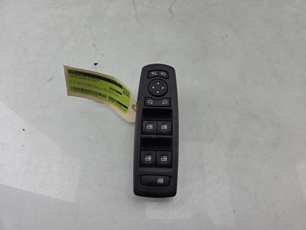 COMMUTATEUR VITRES ELECTRIQUES Megane III Grandtour (KZ), Dhr. J. Ham, Renault, Administratie@autoham.nl, Utilisé