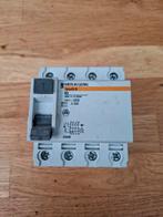 Verliesstroomschakelaar, Doe-het-zelf en Bouw, Ophalen