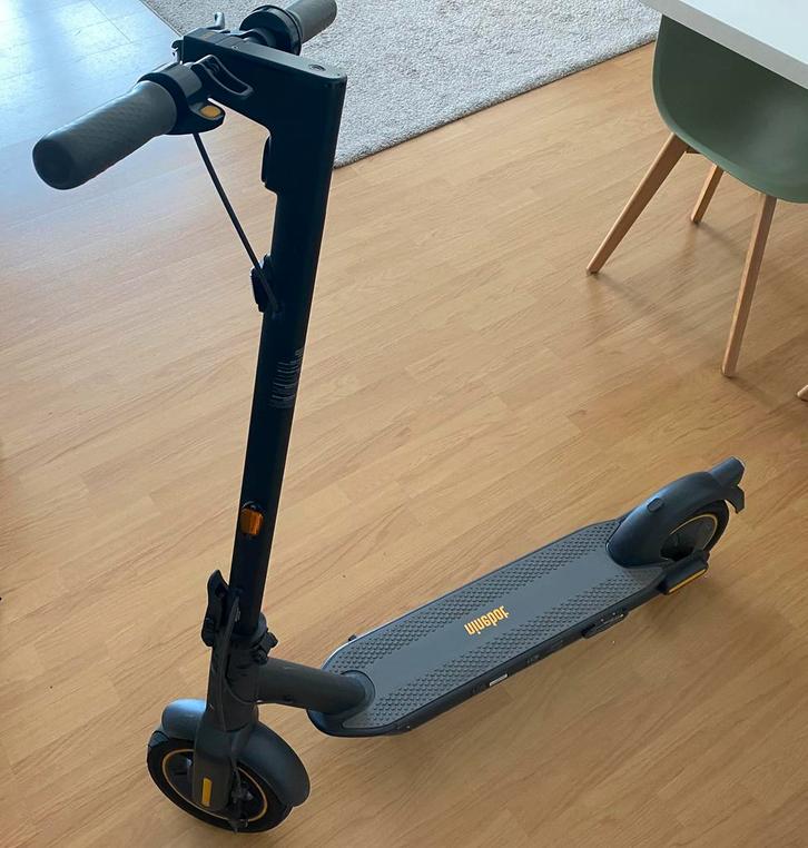 Elektrische step: Segway Ninebot MAX G30E II, Fietsen en Brommers, Steps, Zo goed als nieuw, Ophalen