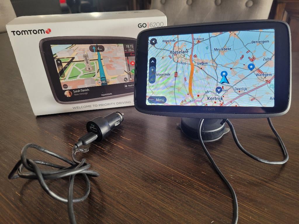 GPS TomTom GO/6200 World Wi-Fi/Complet, Autos : Divers, Navigation de voiture, Comme neuf, Enlèvement ou Envoi