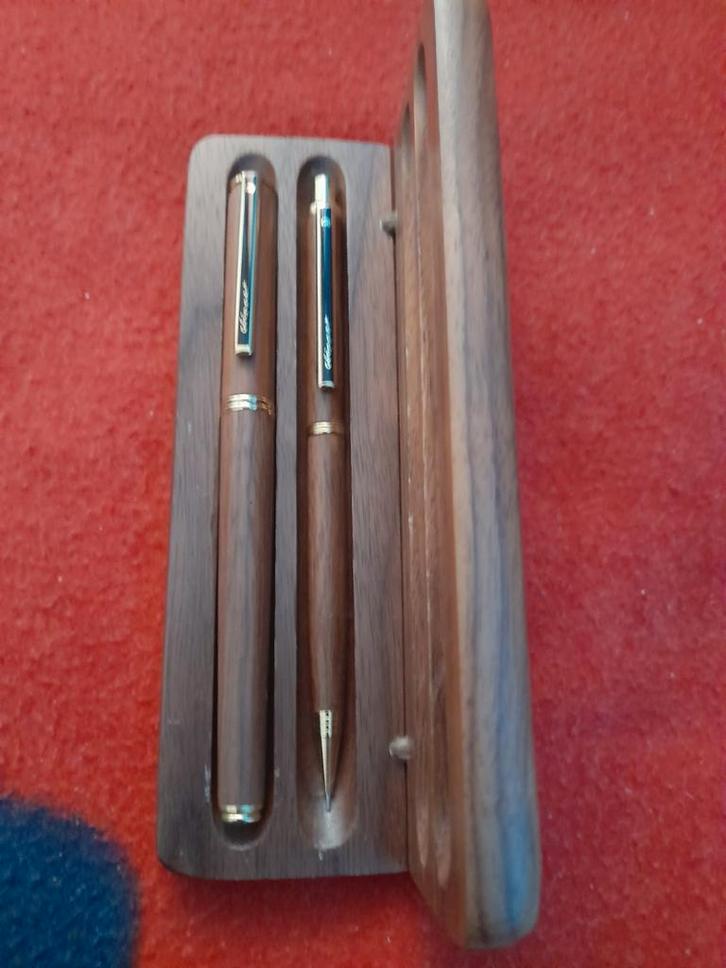 Walnotenhouten draaischijf, Verzamelen, Pennenverzamelingen, Ophalen of Verzenden