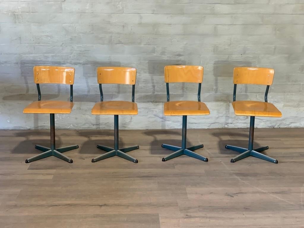 4 schoolstoelen / prijs per stuk, Maison & Meubles, Chaises, Comme neuf, Quatre, Bois, Métal, Brun, Enlèvement