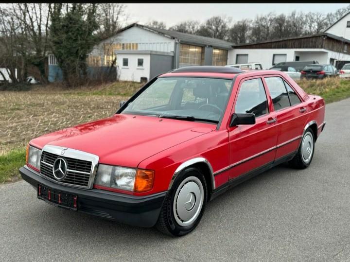 Mercedes-Benz série 190d w201 hors taxes, Autos, Rouge, Achat, Boîte manuelle, Noir