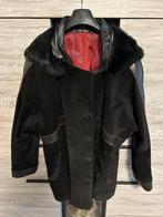 Prachtige echte Daim mantel met leder afgewerkt M 42/44, Ophalen, Zo goed als nieuw, Maat 42/44 (L), Zwart