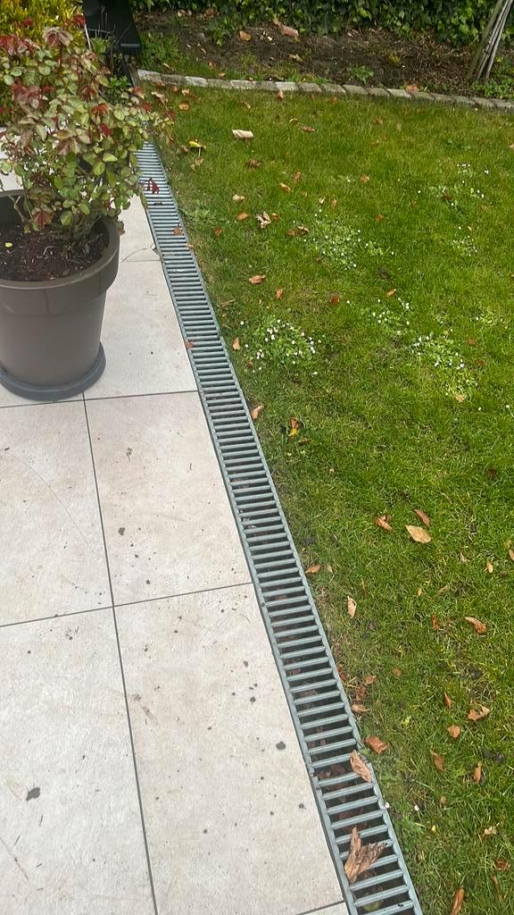 Afwateringsgoot  metalen rooster ideaal voor terras of tuin, Tuin en Terras, Terrasdelen en Vlonders, Ophalen