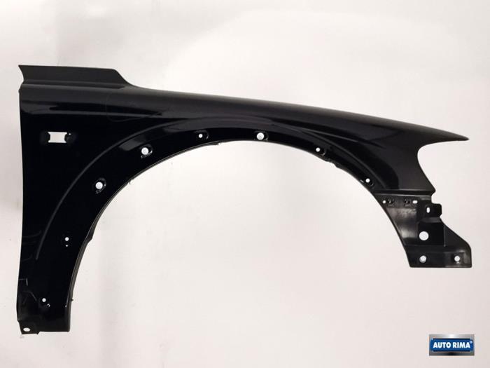 Scherm rechts-voor van een Volvo XC70 (019), Gebruikt, -, -, Ophalen of Verzenden