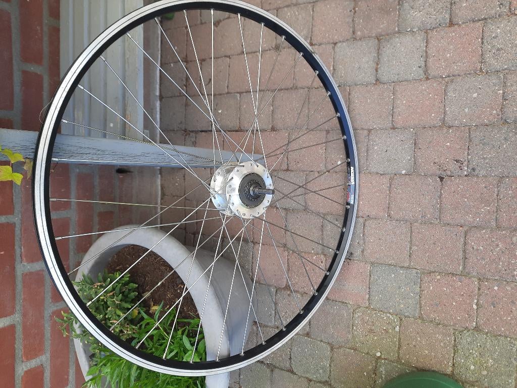 Gazelle achterwiel ,zwarte velg met 7 versnelling 20x19c ., Fietsen en Brommers, Gebruikt, Band, Ophalen of Verzenden, Aluminium