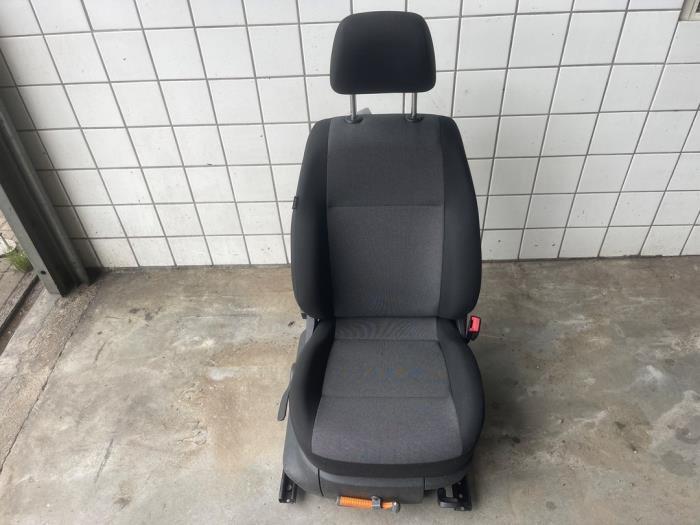 Siège droit d'un Volkswagen Caddy, Autos : Pièces & Accessoires, Habitacle & Garnissage, Volkswagen, Utilisé, 3 mois de garantie