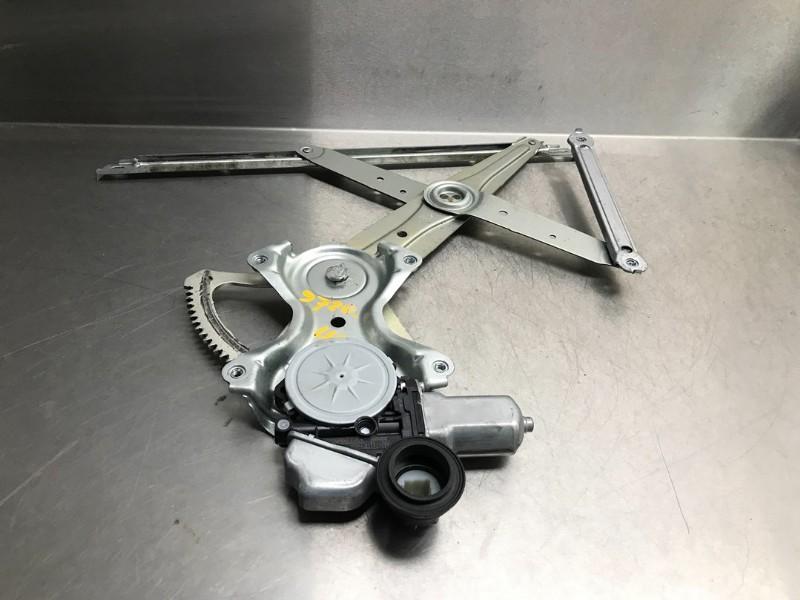 VITRE MECANISME AVANT GAUCHE Lexus CT 200h (|8572047110|), Autos : Pièces & Accessoires, Vitres & Accessoires, Lexus, Utilisé