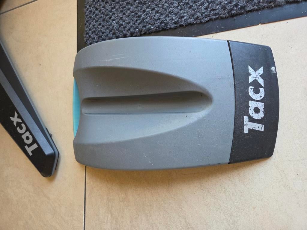 Tacx flux S met 10speed cassette en voorwielsteun, Ophalen