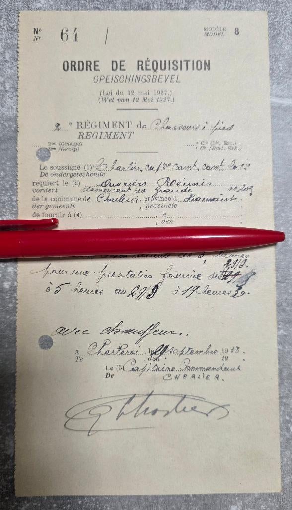 WW2+Militaria+Chasseurs à pied+2ème régiment+Brasserie, Collections, Enlèvement ou Envoi, Armée de terre, Autres types