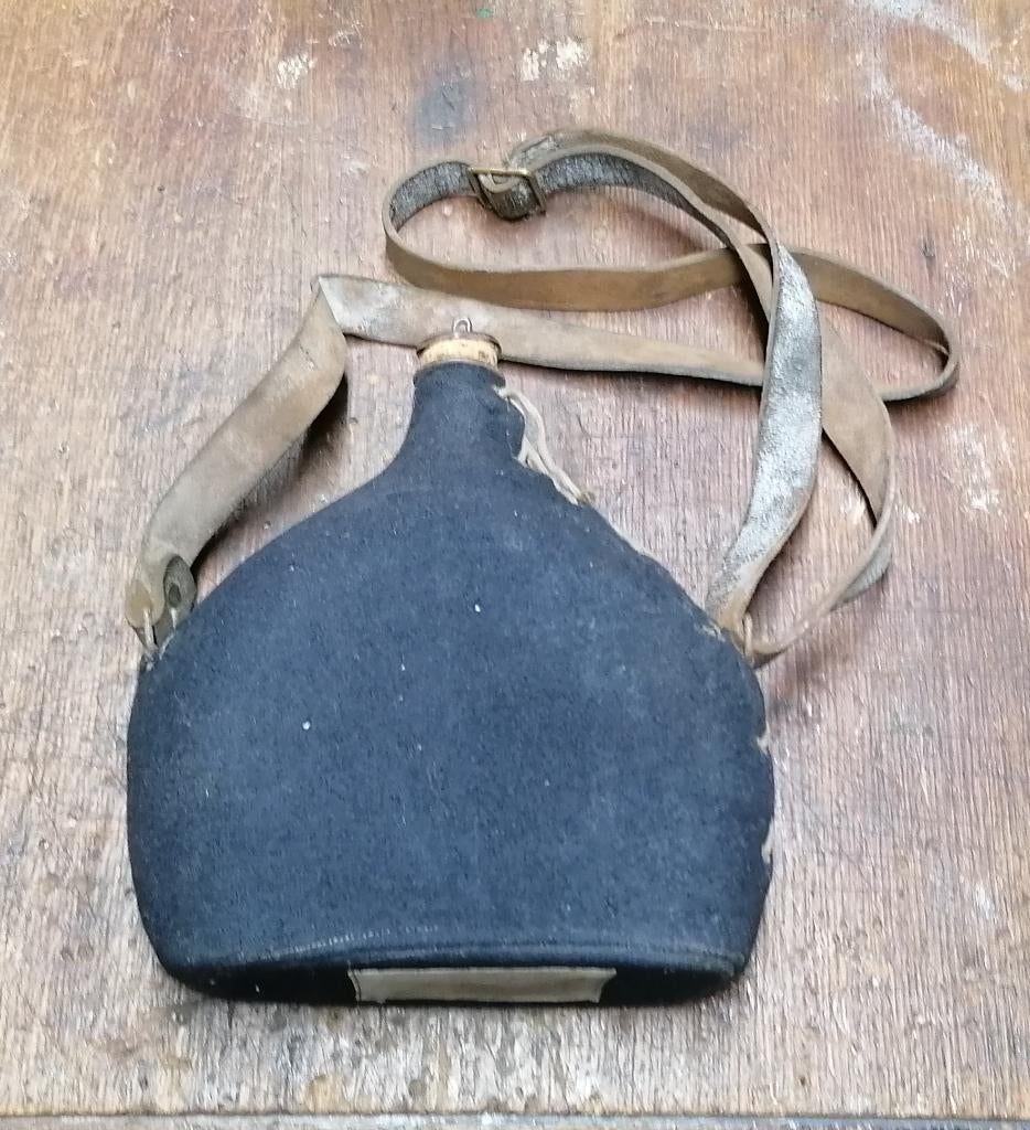 Gourde militaire chasseur alpin pieds Marineww2 M35, Collections, Objets militaires | Seconde Guerre mondiale, Envoi, Autres, Autres types