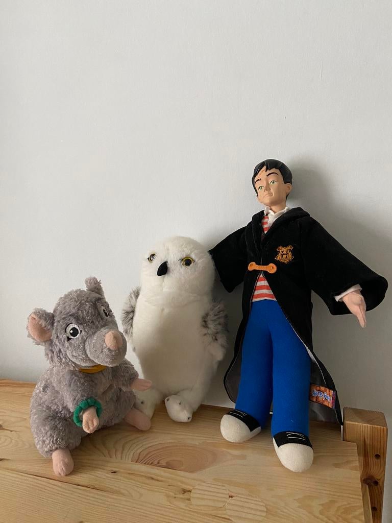 Harry Potter knuffels, trui, popjes, pan, boekjes, luistercd, Enlèvement, Comme neuf