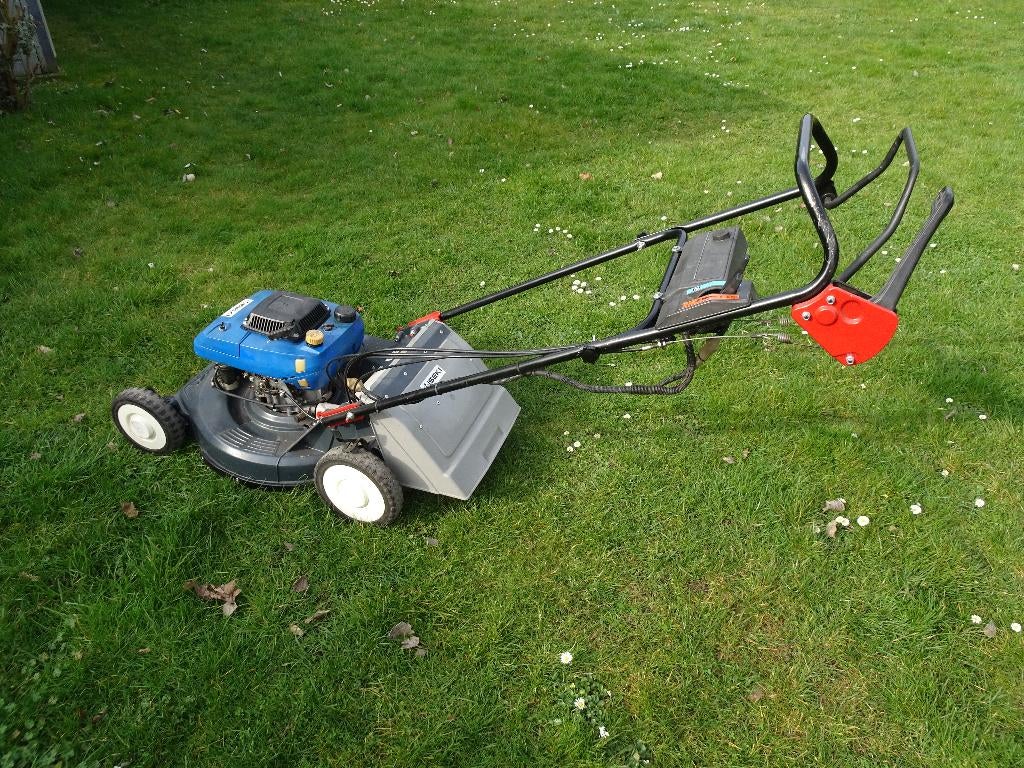 Tondeuse à gazon Iseki, Jardin & Terrasse, Tondeuses à gazon, Utilisé, 50 cm ou plus, Tondeuse rotative, Démarrage électrique