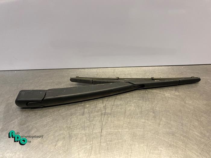 Bras essuie-glace arrière d'un Opel Corsa (Corsa E 15-), Autos : Pièces & Accessoires, Vitres & Accessoires, Opel, Utilisé, 3 mois de garantie