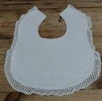 Wit Frans brocante gewatteerd slabbertje met kant, pop/ baby, Enlèvement ou Envoi