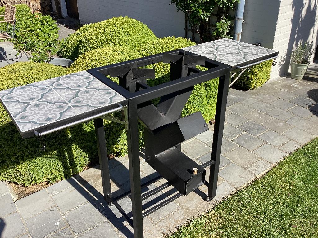 Buitenkeuken Rocket Stove, Jardin & Terrasse, Cuisines extérieures, Enlèvement, Comme neuf, Gaz, Autoportant