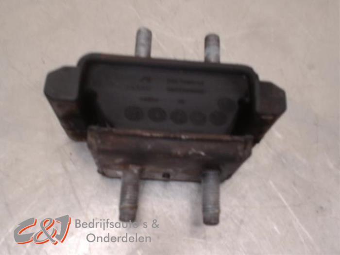 Motorsteun van een Iveco New Daily, Gebruikt, -, Overige automerken, -