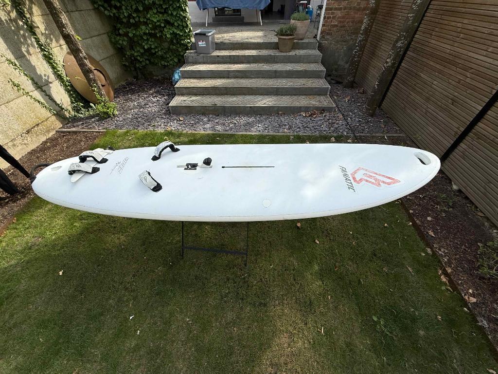 Windsurf board Fanatic Viper, Watersport en Boten, Ophalen, 250 tot 300 cm, Gebruikt, Met vin(nen)