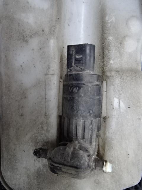 LAVE-GLACE POMPE AVANT Seat Leon (5FB) (01-2012/08-2020), Mevr. I. Hauben, Utilisé, Rue de l'Espoir 34 34
4030  GRIVEGNÉE, BE