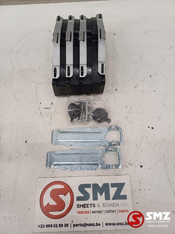 Jeu de plaquettes de frein Mercedes, Neuf, Mercedes-Benz, Freins et Entraînement