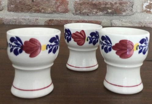 Set 3 Keramische Eierdopjes Boch Frères "Boerenbont" 3€/set, Antiek en Kunst, Antiek | Keramiek en Aardewerk, Ophalen