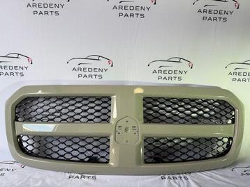 Dodge RAM 1500 Grill Grille Honinggraat 13DSAC0010B beschikbaar voor biedingen