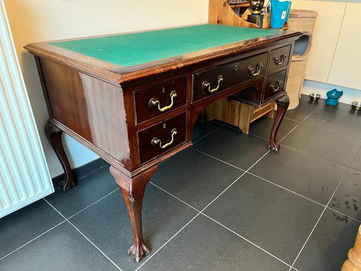Bureau antiek met leeuwenpootjes, Antiquités & Art, Antiquités | Bureau & Affaires, Enlèvement