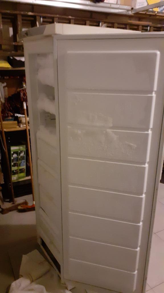 Zanussi-Electrolux 7-vaks diepvriezer, Elektronische apparatuur, Vriezers en Diepvrieskisten, Gebruikt, Tussenbouw, Vrieskast