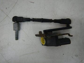 Audi A4 8W Niveausensor Hoogteversteller 8W0941309 Links beschikbaar voor biedingen