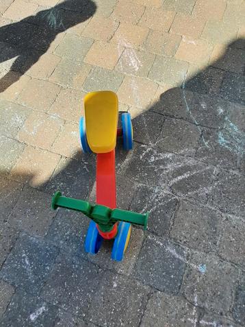 Eerste loopfietsje  beschikbaar voor biedingen