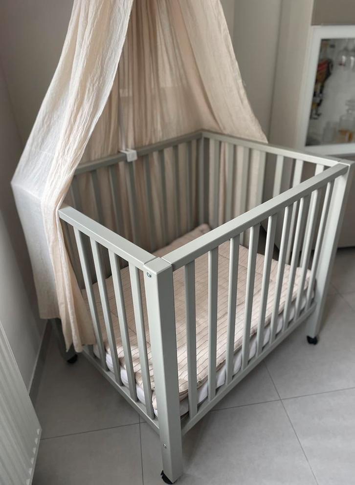Park ocean pericles taupegrijs matras met wielen 75 x 95 cm, Kinderen en Baby's, Babywiegjes en Ledikanten, Zo goed als nieuw