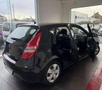 Hyundai i30 1.6 CRDI 90CH 1ÈRE MAIN GAR 12M (bj 2011), Auto's, Stof, Gebruikt, Zwart, Zwart