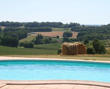 Vakantiewoning (12p) met fantastisch pano zicht in Charente beschikbaar voor biedingen