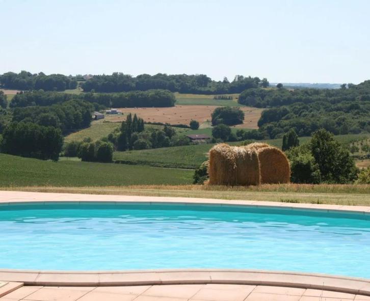 Vakantiewoning (12p) met fantastisch pano zicht in Charente, Vakantie, Vakantiehuizen | Frankrijk, Dordogne, Landhuis of Villa