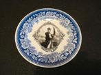 Religieus bord Boch Keramis St Catherine, Antiek en Kunst, Ophalen of Verzenden