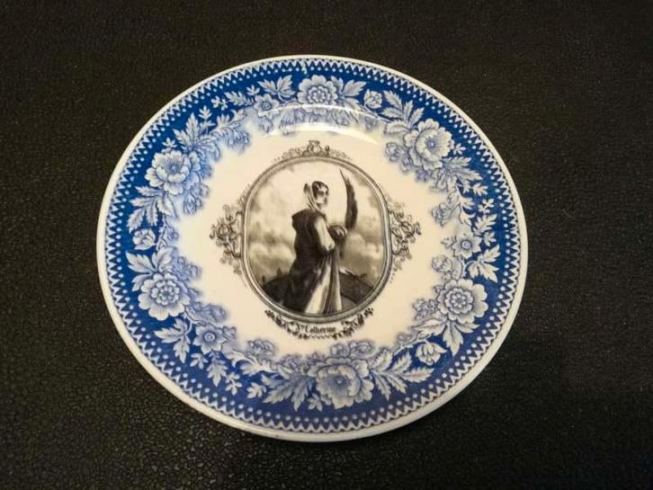 Religieus bord Boch Keramis St Catherine, Antiquités & Art, Antiquités | Céramique & Poterie, Enlèvement ou Envoi