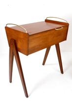 Boîte à couture rétro Mid Century, table d'appoint, design, Enlèvement, Comme neuf, 55 à 70 cm