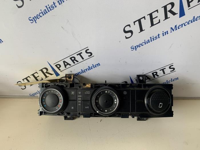 Kachel Bedieningspaneel van een Mercedes Sprinter, Auto-onderdelen, Dashboard en Schakelaars, Mercedes-Benz, Gebruikt, 3 maanden garantie