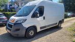 Peugeot boxer 2.2 hdi L2 H2 bj 2015 btw aftrekbaar, Auto's, Bestelwagens en Lichte vracht, Euro 5, Zwart, 4 cilinders, Wit