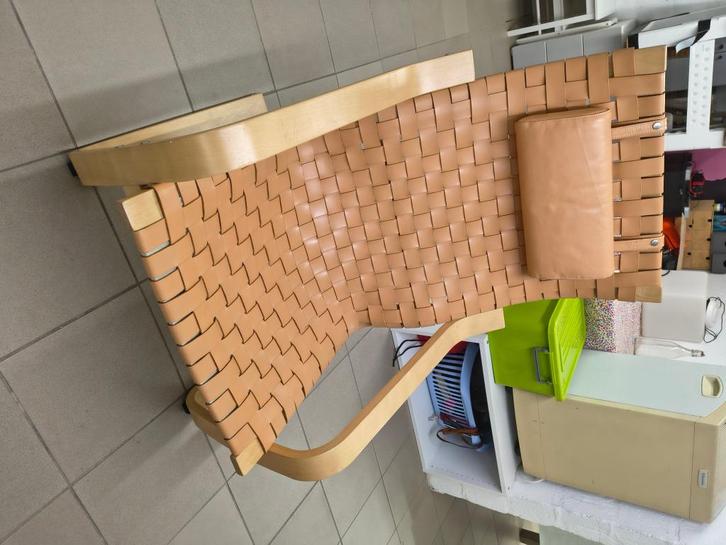 Fauteuil + Voetenbank IKEA POÄNG Alvar Aalto Leervlechtwerk, Huis en Inrichting, Fauteuils, Zo goed als nieuw, Hout, Leer, Ophalen