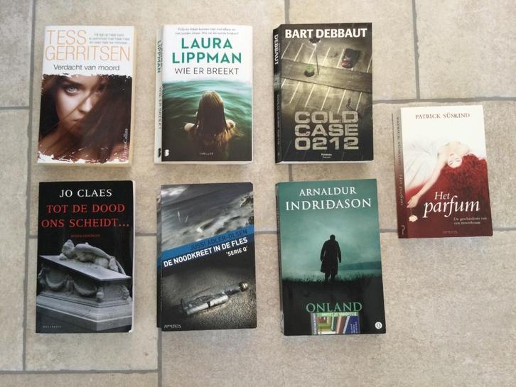 Pakket boeken (7 stuks), Boeken, Thrillers, Gelezen, Ophalen of Verzenden