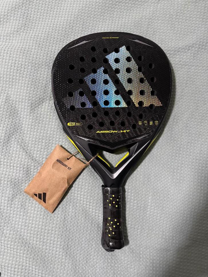 Adidas Arrow Hit '26 - Nieuw met bon!, Sport en Fitness, Padel, Nieuw, Padelracket, Ophalen of Verzenden
