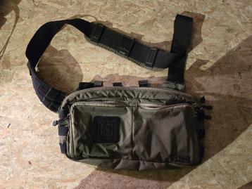 5.11 tactische schoudertas met 4 vakken beschikbaar voor biedingen